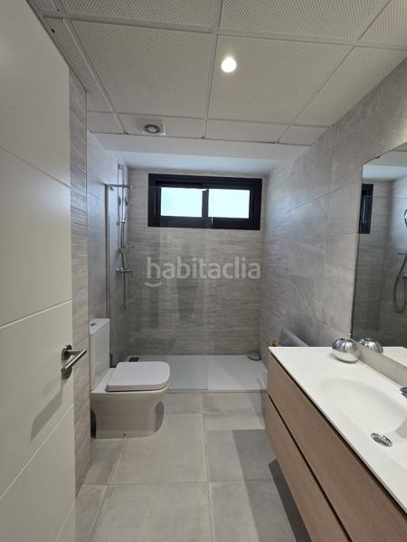 Foto fca473bb-6cd5-474d-8d3d-6005d0b81e9f. Piso se vende elegante piso en el paraíso barronal en Estepona