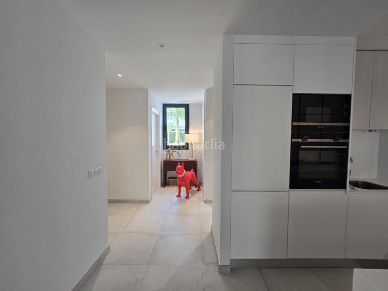 Foto fee3afdb-4235-4e7d-88d5-f9383f50923a. Piso se vende elegante piso en el paraíso barronal en Estepona