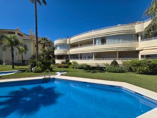 Etagenwohnung  Carretera cádiz. Primera linea de playa, se vende apartamento en torrequebrada