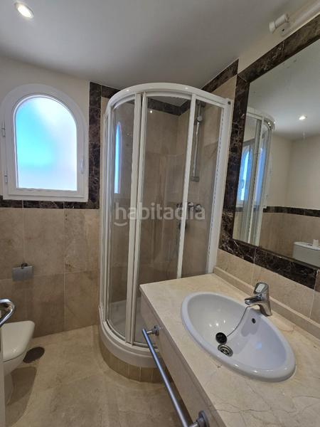 Foto f0bb03d7-25df-48f8-b4c0-ce961d3d2e93. Miete appartement mit parking pool in Romana Playa Marbella