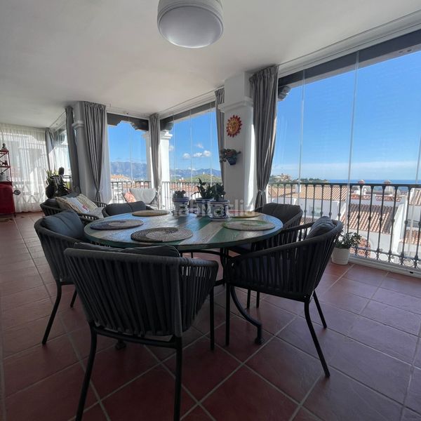 Foto d54bf64d-96fb-4354-881d-6a8086ba7a70. Piso se vende piso en Calahonda con vistas el mar en Mijas