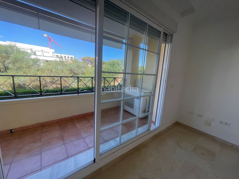 Foto 486b638b-d2aa-4e80-98c7-51cc9d63efb3. Pis amb aparcament piscina a Romana Playa Marbella