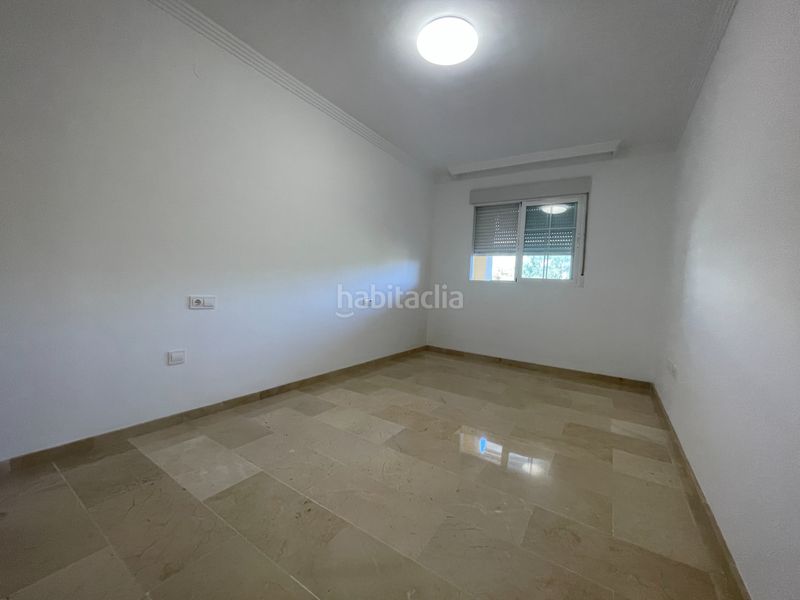 Foto 71bb0368-8d49-4e99-8bbe-502e709567ac. Pis amb aparcament piscina a Romana Playa Marbella