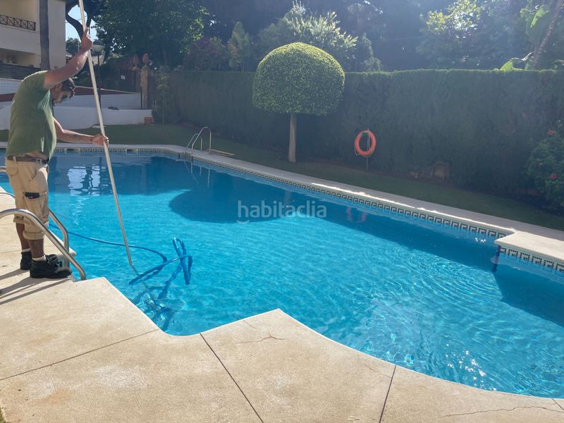 Foto 771430ec-8f94-458b-9740-271062cd21c4. Pis amb aparcament piscina a Romana Playa Marbella