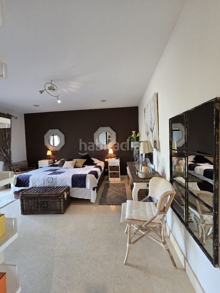 Foto 33cd2243-6539-49fe-880f-403348692a08. Pis amb aparcament piscina a los arqueros - puerto del almendro Benahavís