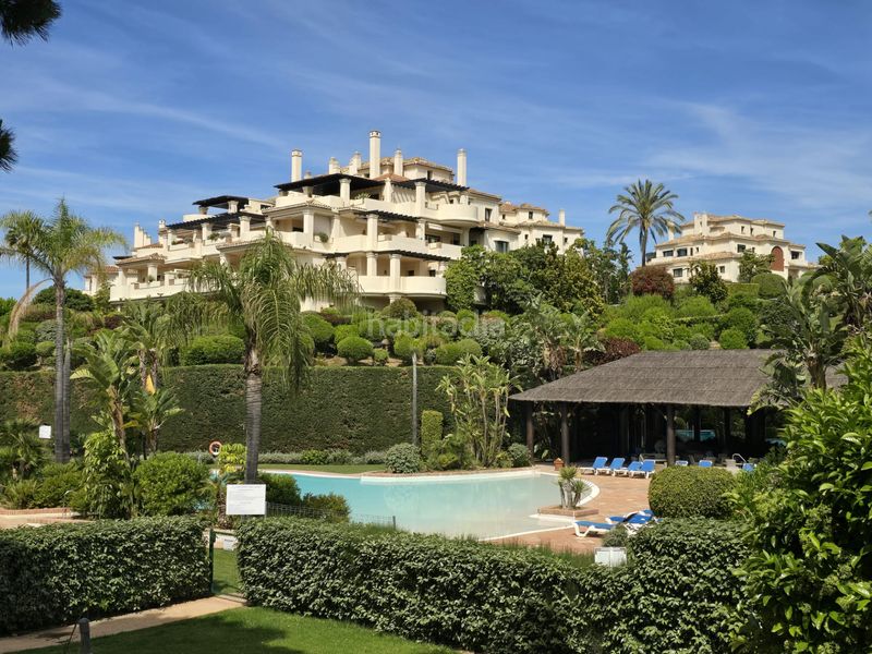 Foto d946f666-1162-4fad-bdcb-04b0c1c87dfa. Pis amb aparcament piscina a los arqueros - puerto del almendro Benahavís