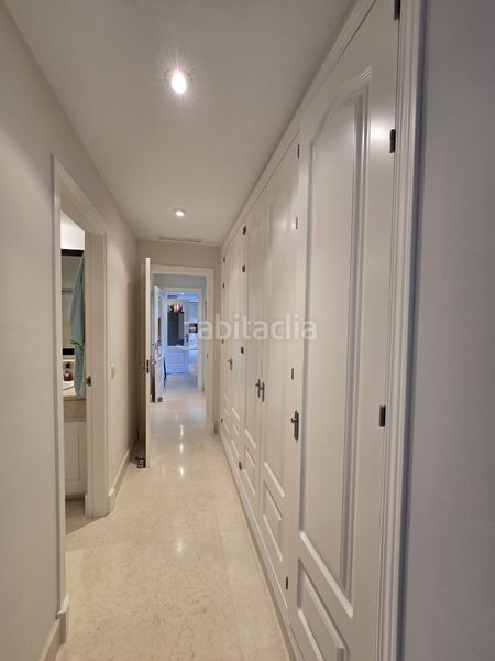 Foto e71a17ff-07c8-4fe3-b77b-a309f12360df. Pis amb aparcament piscina a los arqueros - puerto del almendro Benahavís