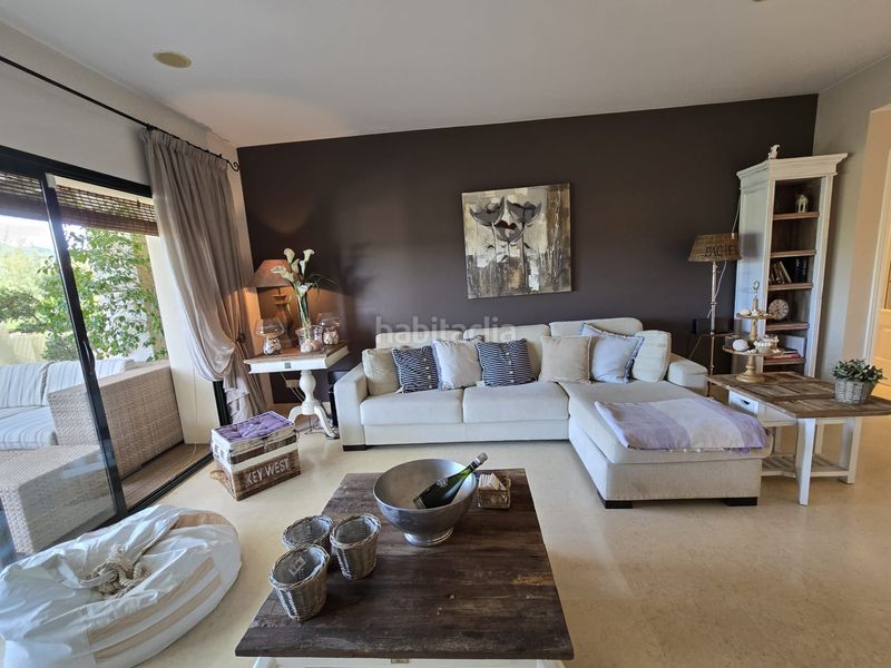 Foto e997d7b2-2844-46ce-801c-e1c09747992b. Pis amb aparcament piscina a los arqueros - puerto del almendro Benahavís