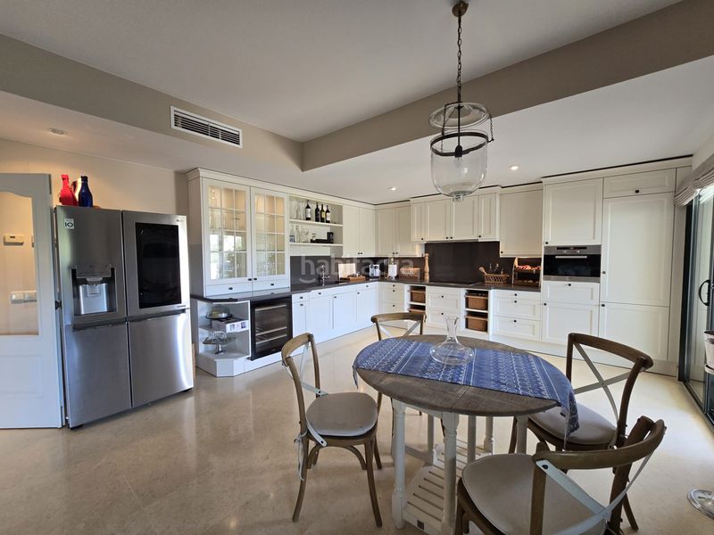 Foto eca4227e-1d15-45c5-b508-d66bf746f50e. Pis amb aparcament piscina a los arqueros - puerto del almendro Benahavís