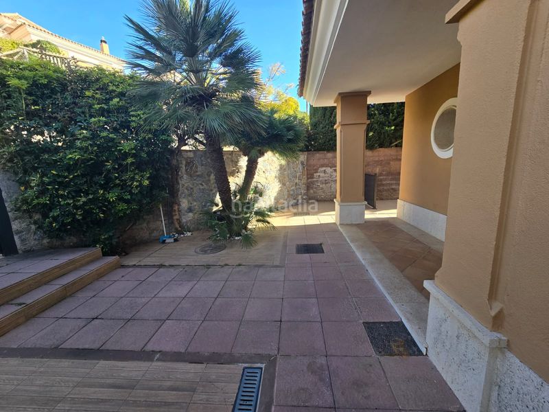 Foto 93edbdad-db14-4cf5-a797-976fa5635d46. Casa aparellada amb xemeneia aparcament piscina a Marbella