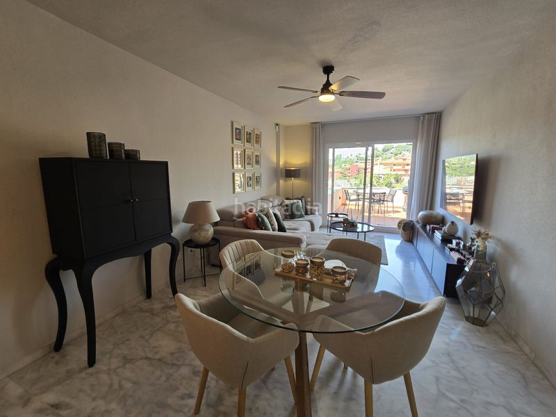 Foto ab090dcf-94e8-4979-bd51-8c78861cb571. Flat with parking pool in reserva de Marbella Marbella