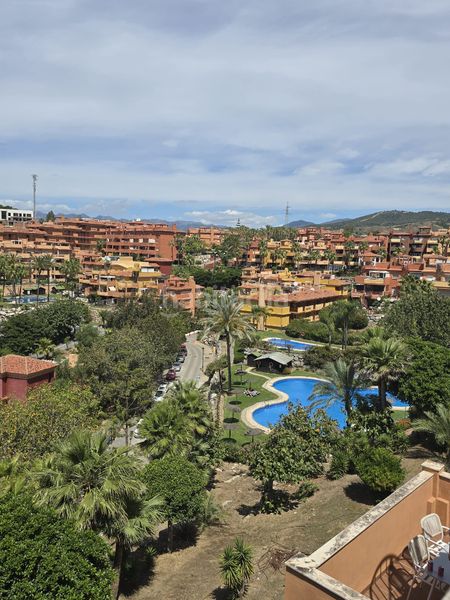 Foto d3b7a816-0a21-4cbe-b086-e85f72987e32. Flat with parking pool in reserva de Marbella Marbella