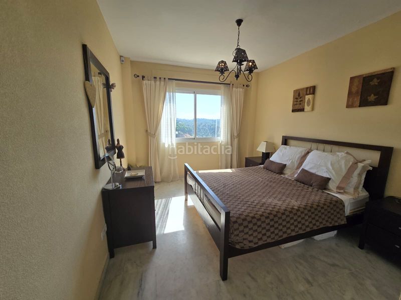 Foto 5bd4070a-aa9f-4f7d-ad1b-73f8c20e1bc2. Àtic amb aparcament piscina a reserva de Marbella Marbella