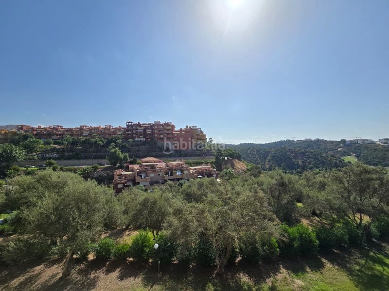 Foto ef8b124e-dd91-4276-b92f-628801631ddc. Àtic amb aparcament piscina a reserva de Marbella Marbella