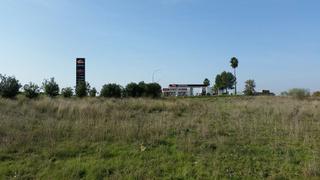 Terrain industriel à Carmona. Solar en area de servicio en autovía nacional iv a diez minutos