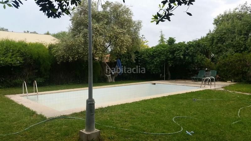 Foto c06f49dc-30cb-46fa-8cc9-956fcd90c3f6. Casa amb piscina a Las Almenas Tomares