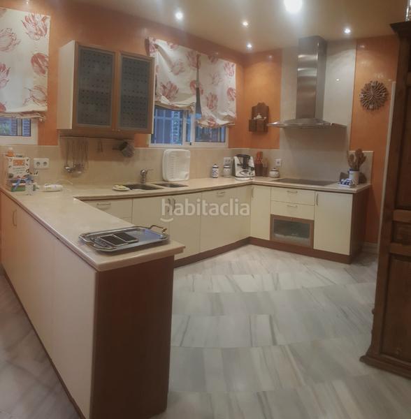 Foto 0636faf6-86c8-43c8-8b6a-478653d7ddde. Xalet amb calefacció piscina a Camas