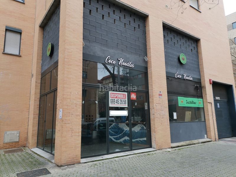 Foto e99f6f1a-47e8-4462-9f5e-50817c916792. Local comercial a colores - entreparques Sevilla