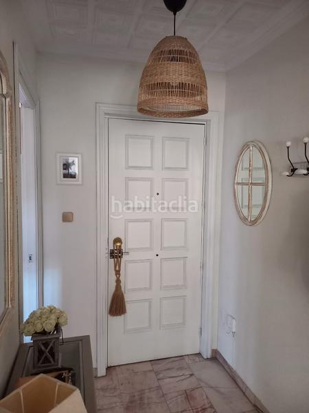 Foto 987f0e7e-b7fc-486d-95c7-472d38835cfb. Alquiler piso  de cuatro dormitorios, garaje y piscina en Sevilla