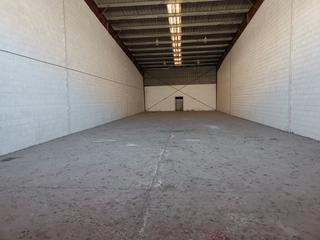 Miete Fabrikhalle in Valencina de la Concepción. Nave ctra de extremadura (camas)