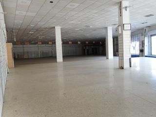 Lloguer Local Comercial a Centro - Doña Mercedes. Local comercial dos hermanas (zona centrica)