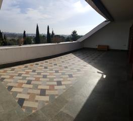 Appartement  Calle califato. Piso con dos terrazas, dos garajes y trastero en urbanización