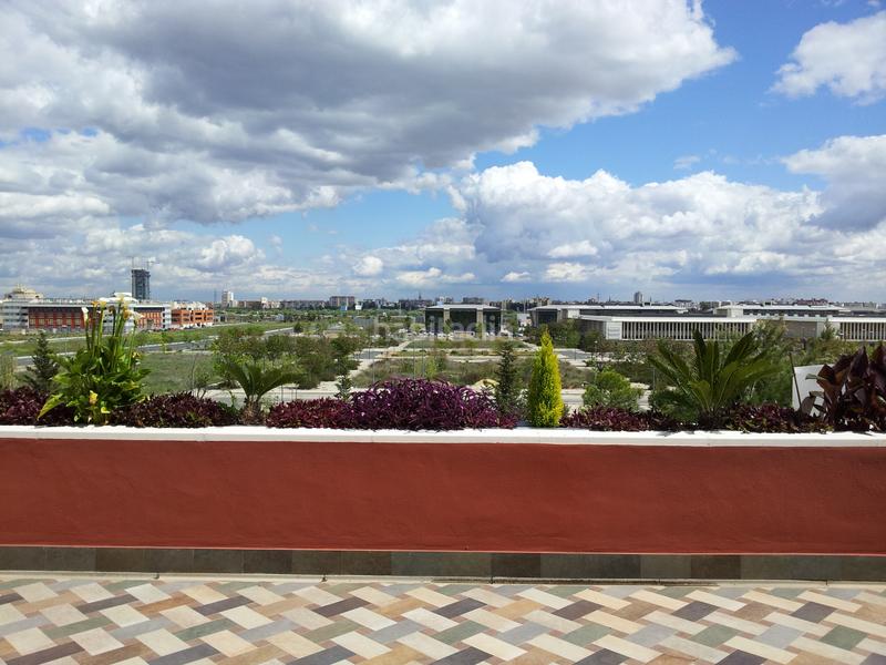 Foto 8a95d5d3-617a-48fa-a0a0-9c3a8e8f3814. Piso  con dos terrazas, dos garajes y trastero en urbanización en Camas
