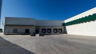 Nau industrial a Palmete. Nave de gran superficie en sevilla