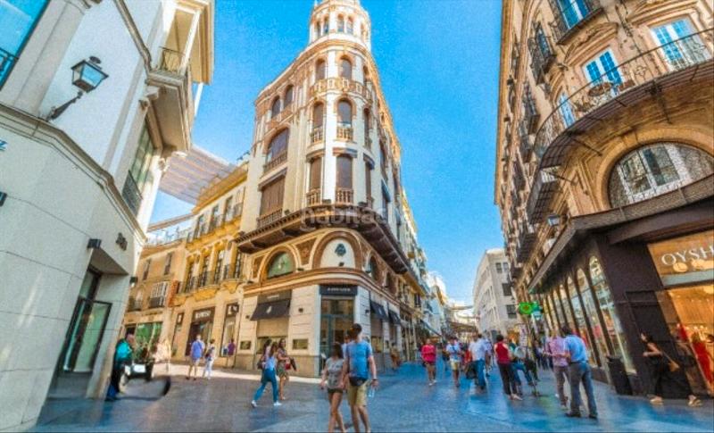 Foto c62b1c51-0158-41e4-bcb3-360d0483ff6a. Lloguer local comercial a Alfalfa - Santa Cruz Sevilla