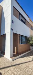 Miete Reihenhaus in Benacazón. Casa adosada en benacazón