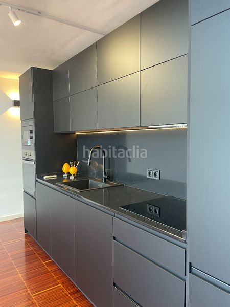 Foto c8a98c71-a08f-440b-afde-b979cc2d91e3. Lloguer loft amb aparcament a Gelves