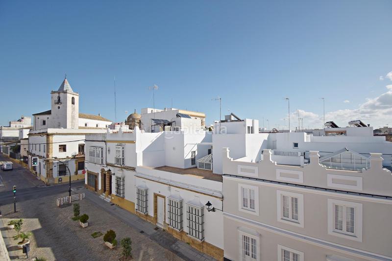 Foto 5ac48f12-4f05-41f3-b9ad-55fbc2cf3eef. Casa magnifica casa de dos plantas en ubicacion privilegiada con entrada independiente a l en Puerto Real