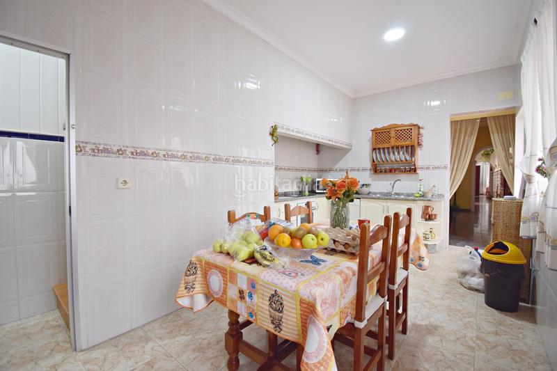 Foto c6a84ea8-9b37-48f7-ae20-e62bf0eb6ca4. Casa magnifica casa de dos plantas en ubicacion privilegiada con entrada independiente a l en Puerto Real