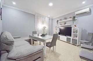 Pis a Puertas del sur - Guadabajaque. Vivienda de 3 dormitorios en hijuela de las coles por 85000!!