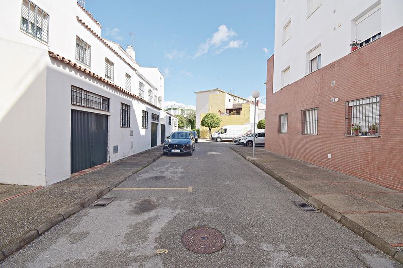 Foto 138426e2-aa60-4f94-9a72-6c9515b0b6e3. Àtic amb aparcament a El Retiro - La Vid Jerez de la Frontera