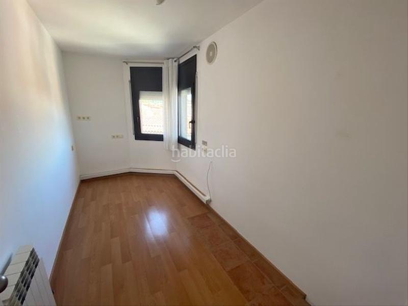 Foto 6013b567-663d-409b-83d7-52727f57705f. Alquiler ático contrato habitual - piso impecable - garaje cerrado incluido en Girona