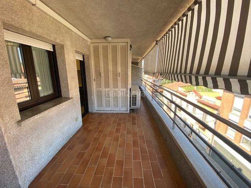 Foto 5be20bcb-eddf-44d5-bd45-bd6ee1522c07. Lloguer àtic amb calefacció aparcament a Eixample Sud-Migdia Girona