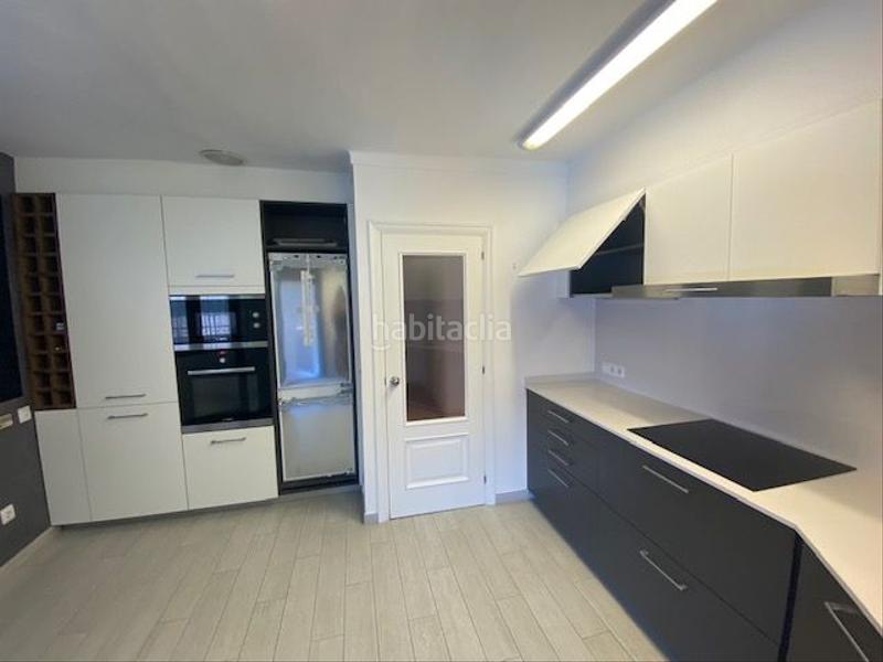 Foto 7e17c430-a2c7-4f89-8382-c8982b1a82d5. Location attique avec chauffage parking dans Eixample Sud-Migdia Girona