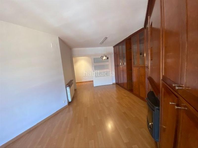 Foto fc0738fa-bdc5-49e3-828a-8f55a5891b48. Location attique avec chauffage parking dans Eixample Sud-Migdia Girona