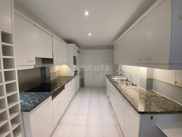 Foto 7b6743f7-f58f-4c11-862e-5d24177e1ad9. Rent flat with heating parking pool in La Devesa Girona