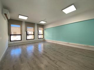 Oficina  Carrer de cristòfol grober. Despacho en edificio grober - centro de girona