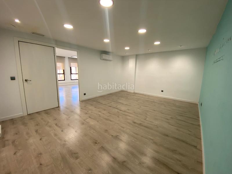 Foto a6e958fb-6c29-4ec5-9b2d-ea46e61ce969. Ufficio in Centre-Barri Vell Girona