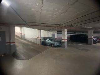 Parking voiture  Carrer francesc artau. Plaza de garaje con trastero incluido - sant narcís