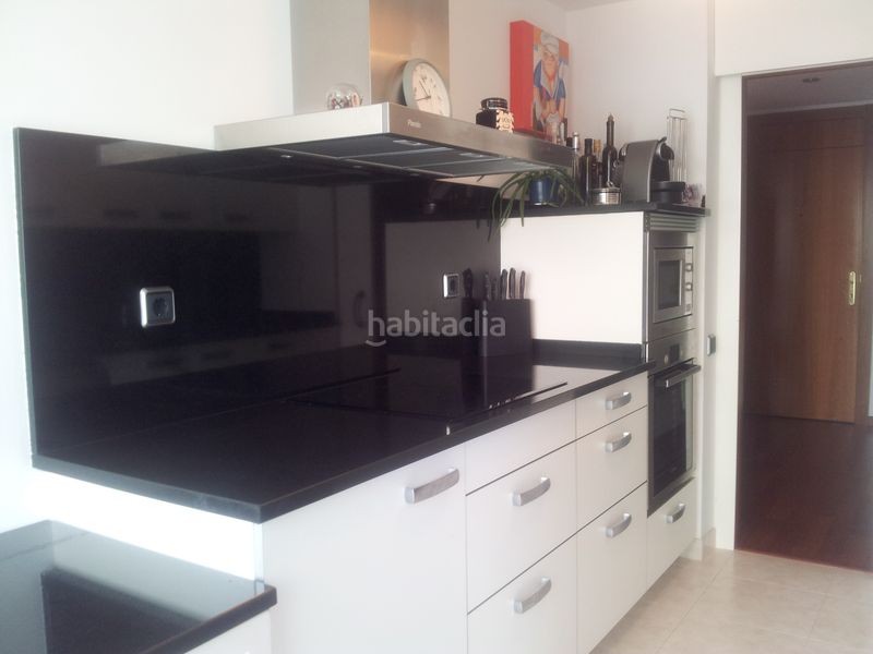 Foto 220a7a82-79f9-49e7-a5b5-e578795b6ffa. Flat with heating in Eixample Sud-Migdia Girona
