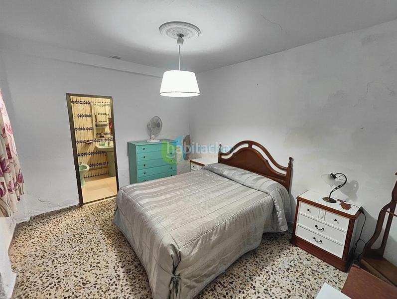 Foto 8fd6c0c8-98f6-4fe4-ab65-ad18c81f45d8. Maison avec parking dans El Cerro Sevilla