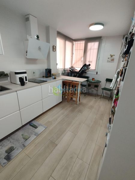Foto 8369f384-5e57-40a5-89d0-b34133bccb1b. Piso  en Juan XXIII - Rochelambert Sevilla