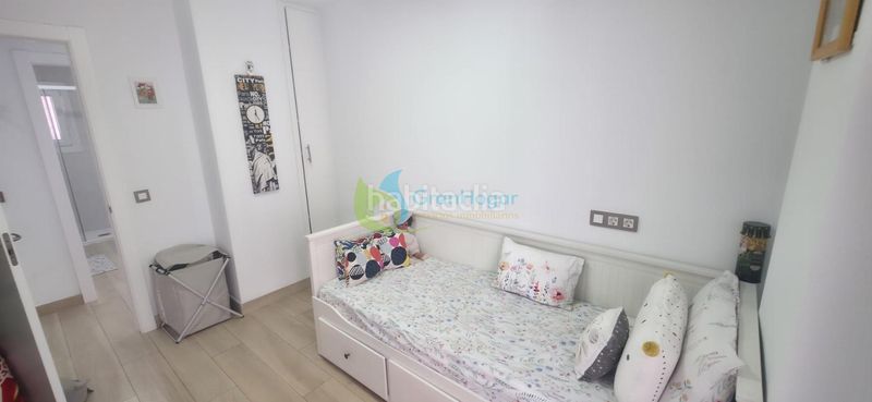 Foto d14b2c32-3ad8-40bb-bec6-e4cf22b7531f. Piso  en Juan XXIII - Rochelambert Sevilla