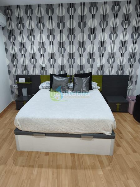 Foto 5b5f2ece-f4e6-461d-ab94-56feb0b82394. Casa  en Palmete Sevilla