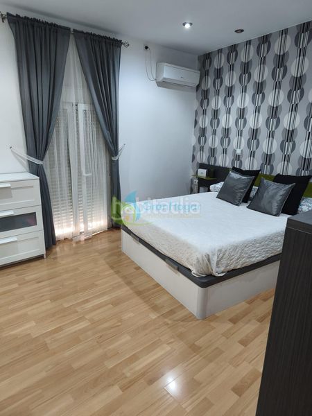 Foto 6e059c28-25fa-4d73-bd7f-63d698b90e06. Casa  en Palmete Sevilla