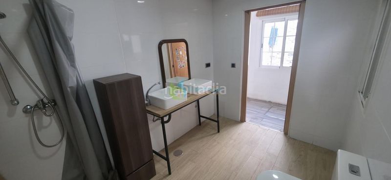 Foto c803cfcd-9468-4700-abbd-452e0d3c4fd0. Casa amb aparcament a Torreblanca Sevilla